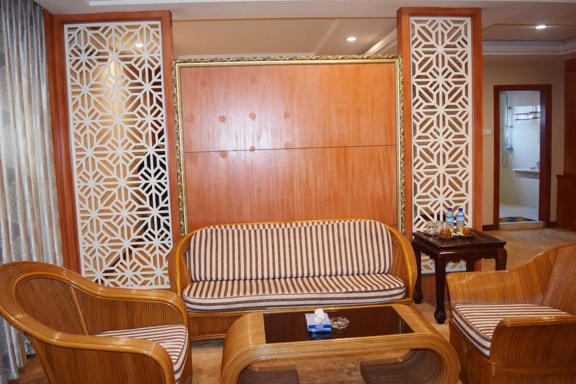 Dansavanh Vientiane Hotel Exterior photo