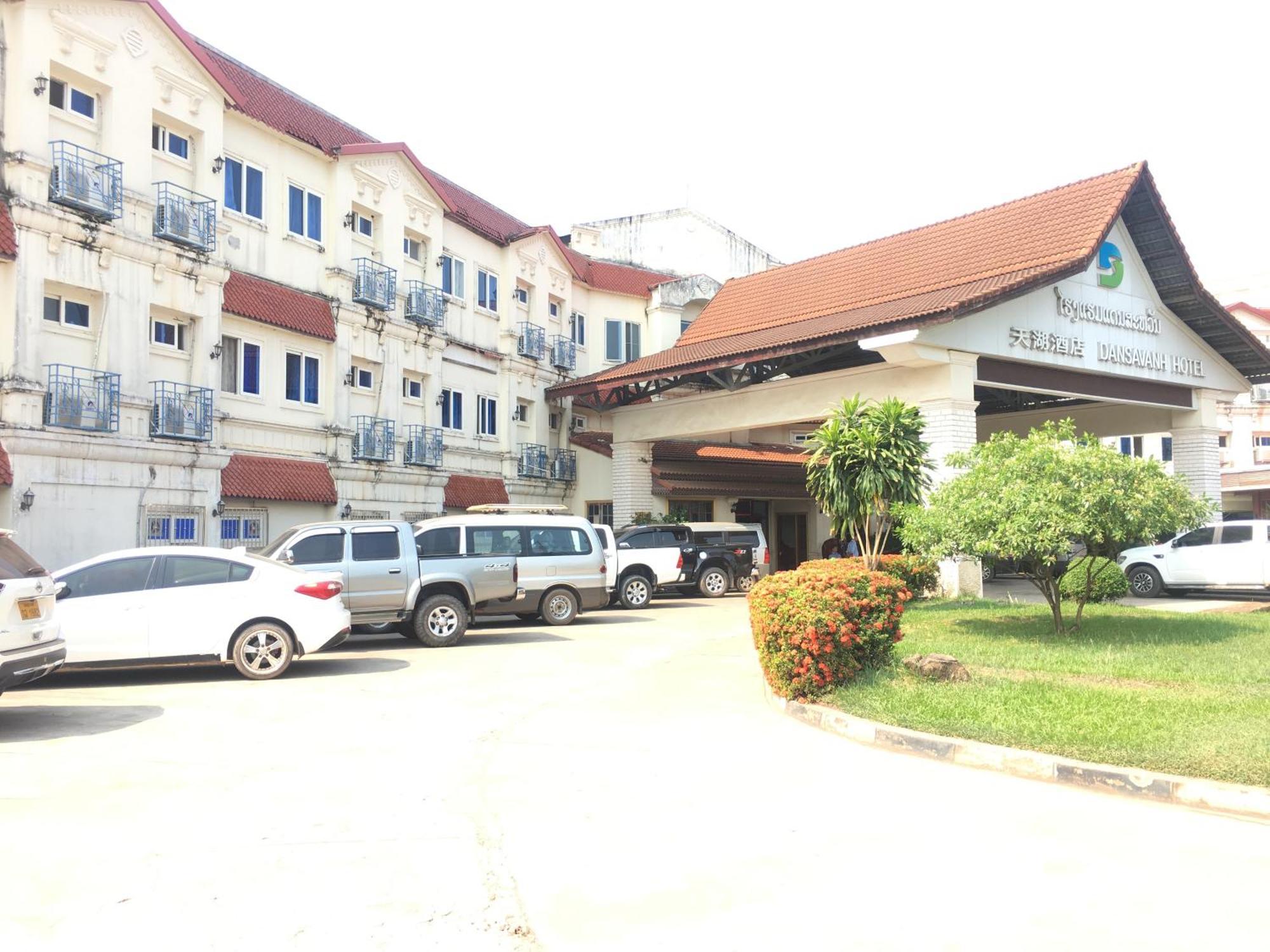 Dansavanh Vientiane Hotel Exterior photo